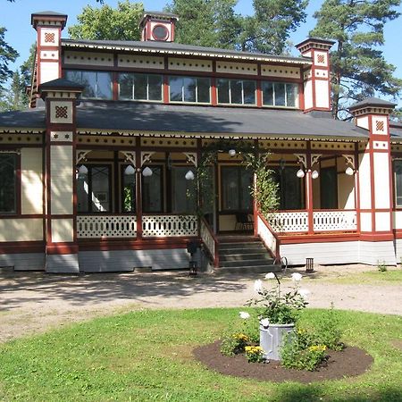 Aelvkarleby Vandrarhem Älvkarleby Exterior photo